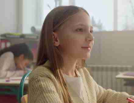 红龙扑克光电公司简介