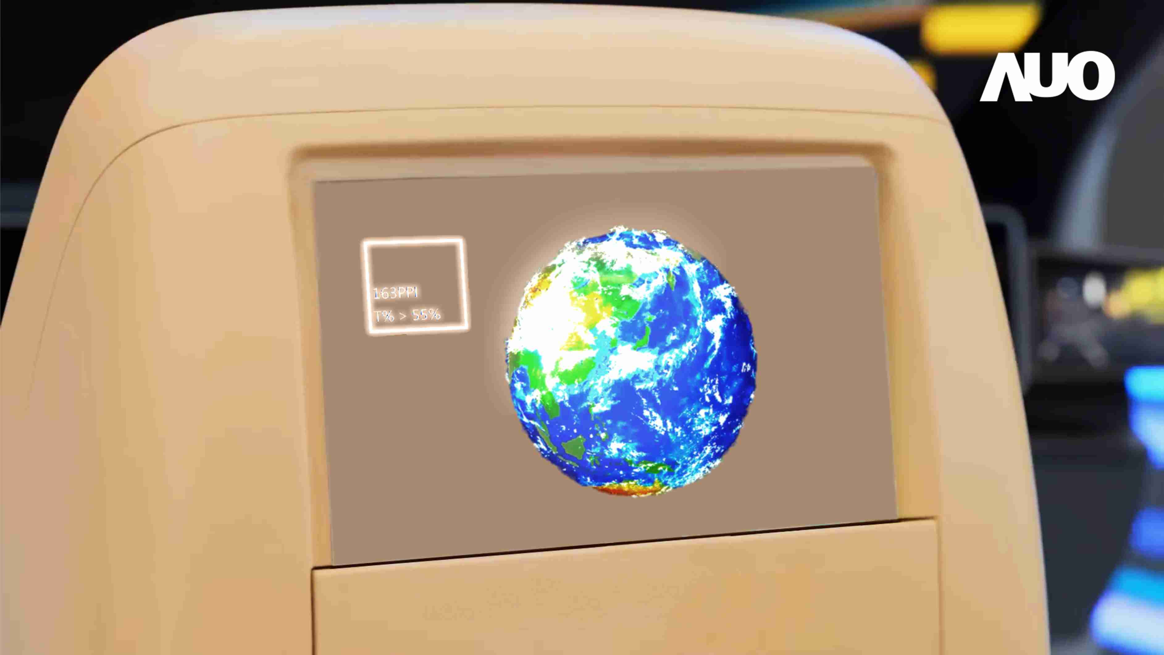 红龙扑克突破设计与制程挑战，，，，推出全球最高分辨率163ppi的13.5吋透明Micro LED面板，，，并积极布局智能车市场，，，，以期拓展透明显示应用的可能性